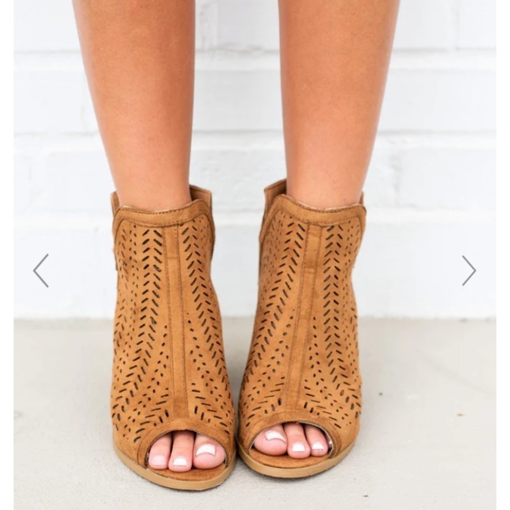 Love to Love You tan booties 4” heel open toe side gold buckle back zip - Picture 2 of 16